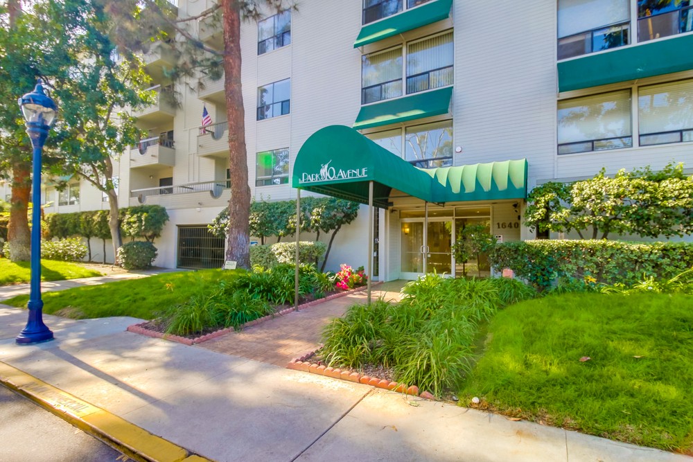 Virtual tour photo 4 of 30 for 1640 Tenth Ave #104