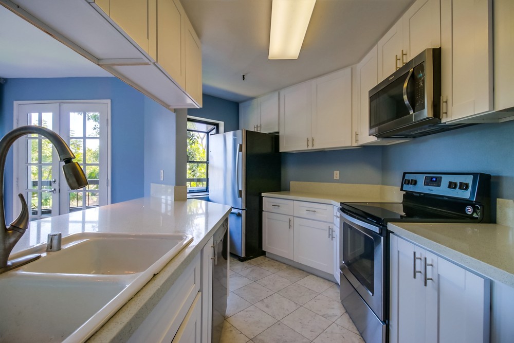 Virtual tour photo 11 of 30 for 1640 Tenth Ave #104