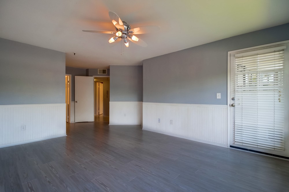 Virtual tour photo 21 of 30 for 1640 Tenth Ave #104
