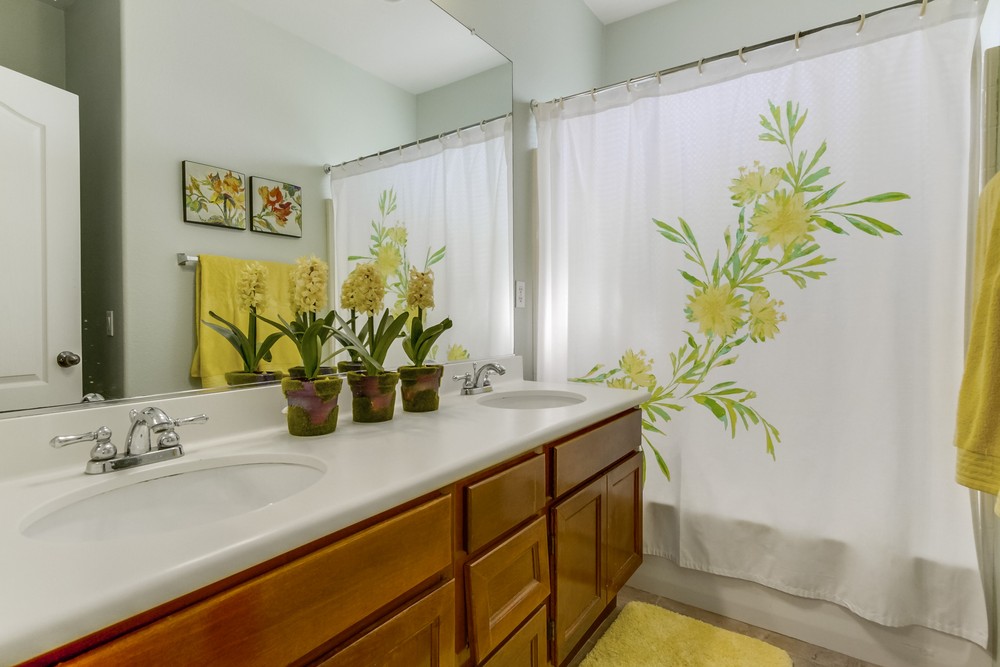 Virtual tour photo 40 of 46 for 16413 Camelas Walk