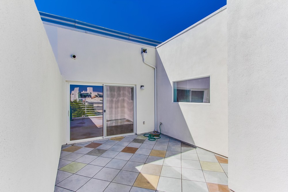 Virtual tour photo 17 of 26 for 1642 7th Ave #530