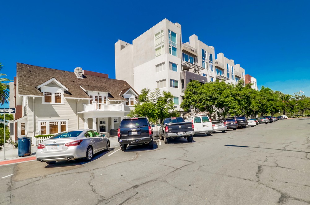 Virtual tour photo 1 of 51 for 1642 Seventh Ave