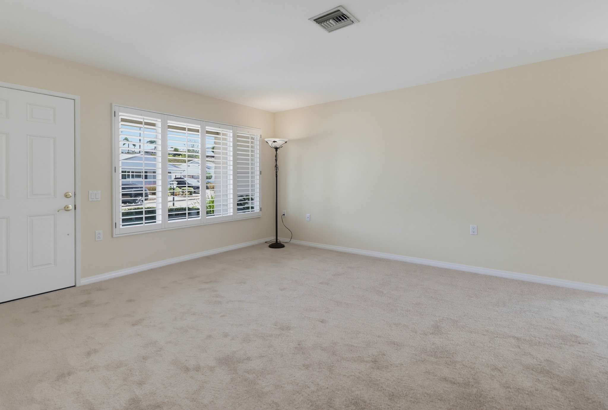 Virtual tour photo 11 of 46 for 16422 Sarape Dr