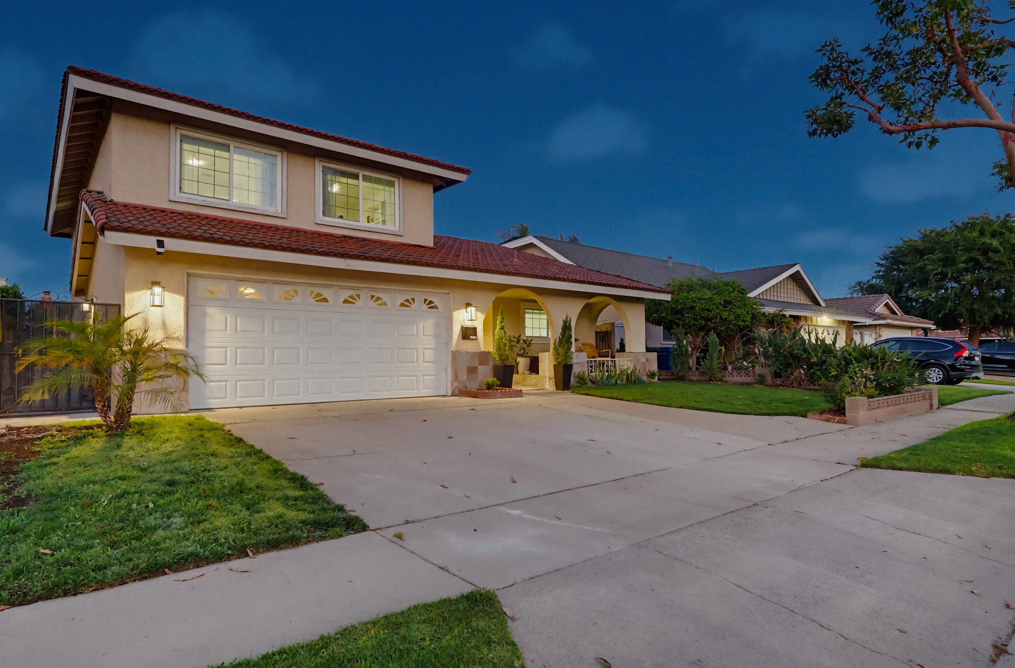 Virtual tour photo 3 of 97 for 16424 Holmes Pl