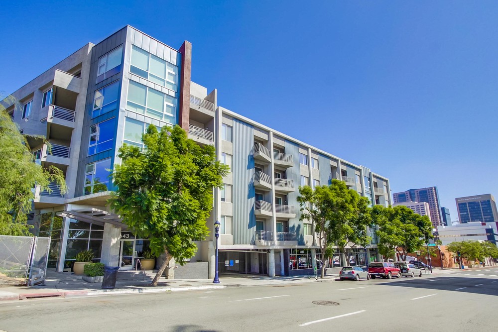 Virtual tour photo 1 of 47 for 1643 Sixth Ave APT 308