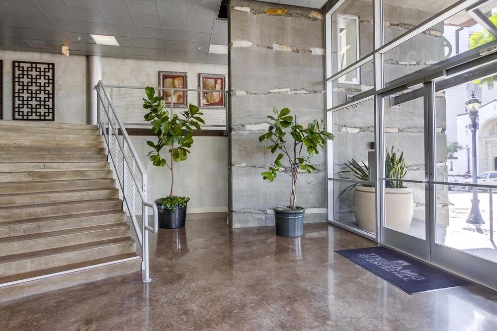Virtual tour photo 7 of 47 for 1643 Sixth Ave APT 308