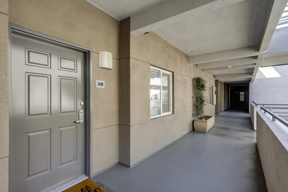 Virtual tour photo 13 of 47 for 1643 Sixth Ave APT 308