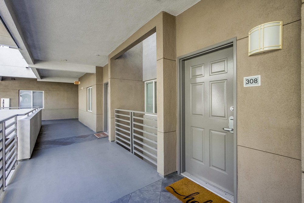 Virtual tour photo 14 of 47 for 1643 Sixth Ave APT 308