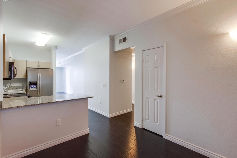 Virtual tour photo 17 of 47 for 1643 Sixth Ave APT 308