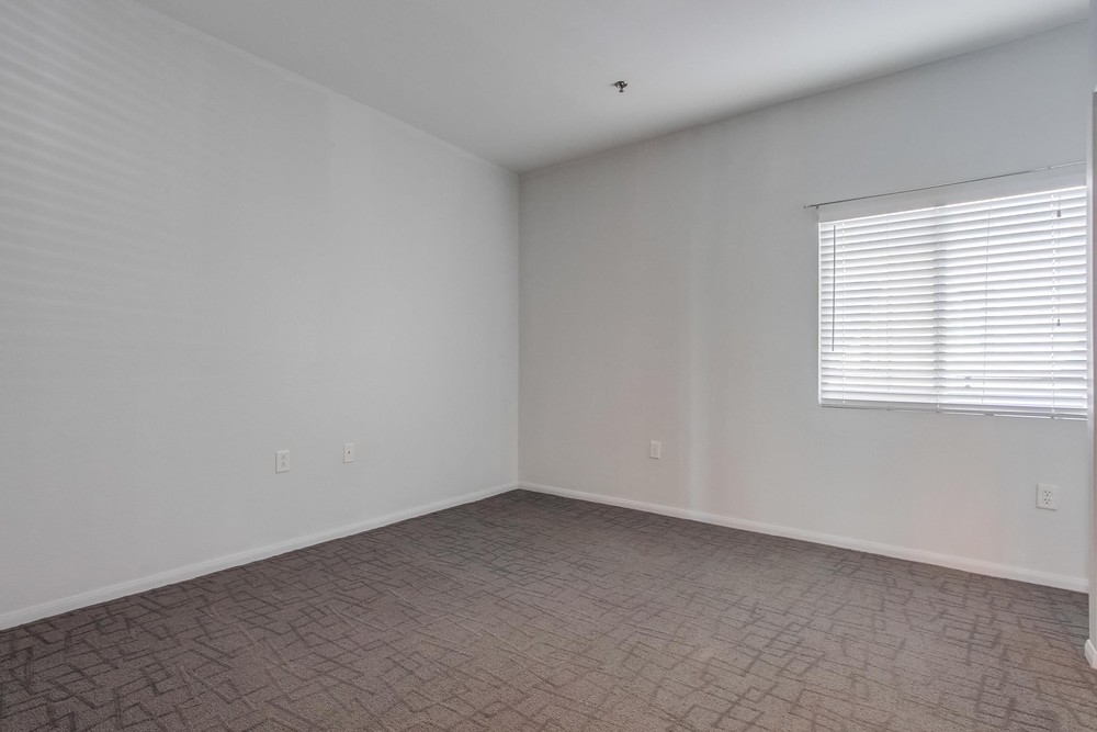 Virtual tour photo 34 of 47 for 1643 Sixth Ave APT 308