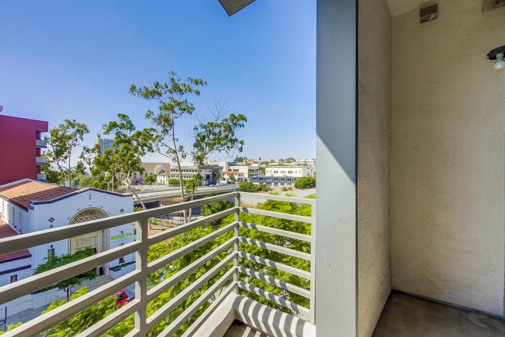 Virtual tour photo 46 of 47 for 1643 Sixth Ave APT 308
