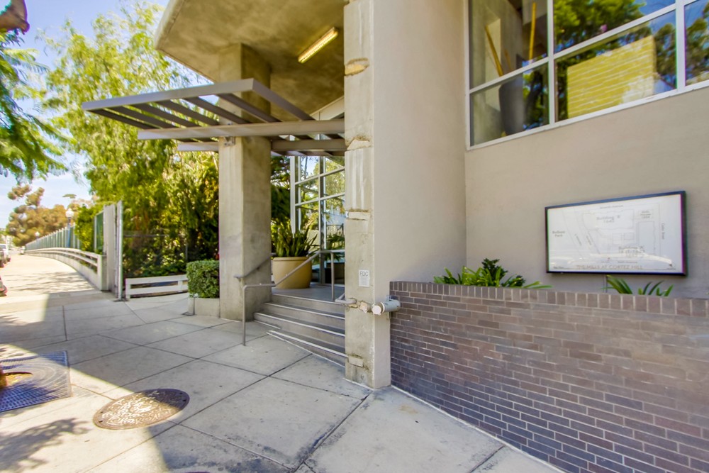 Virtual tour photo 5 of 46 for 1643 Sixth Ave APT 418