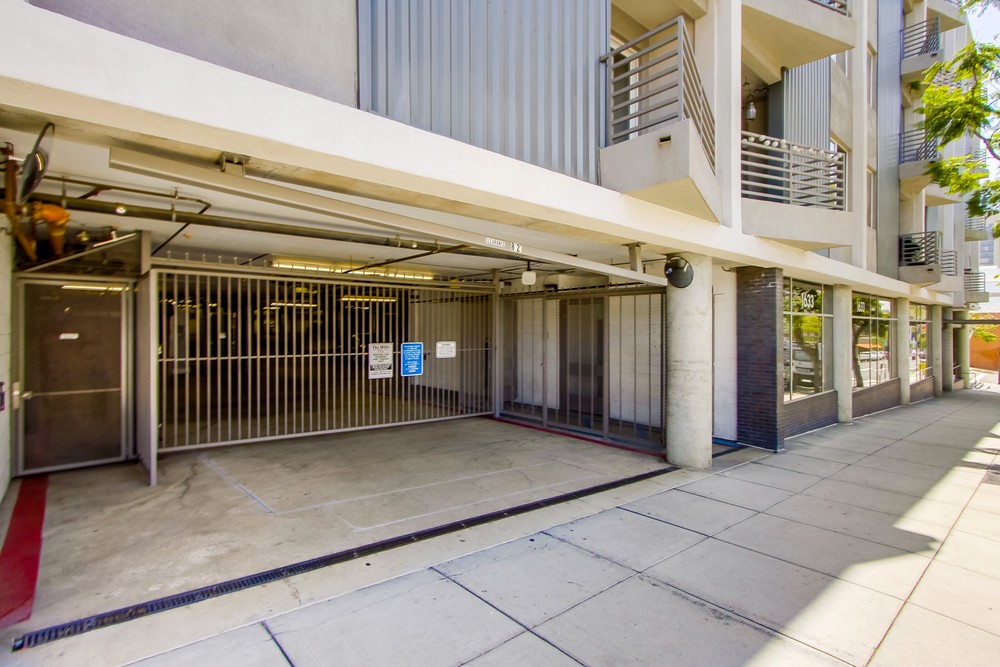Virtual tour photo 47 of 46 for 1643 Sixth Ave APT 418