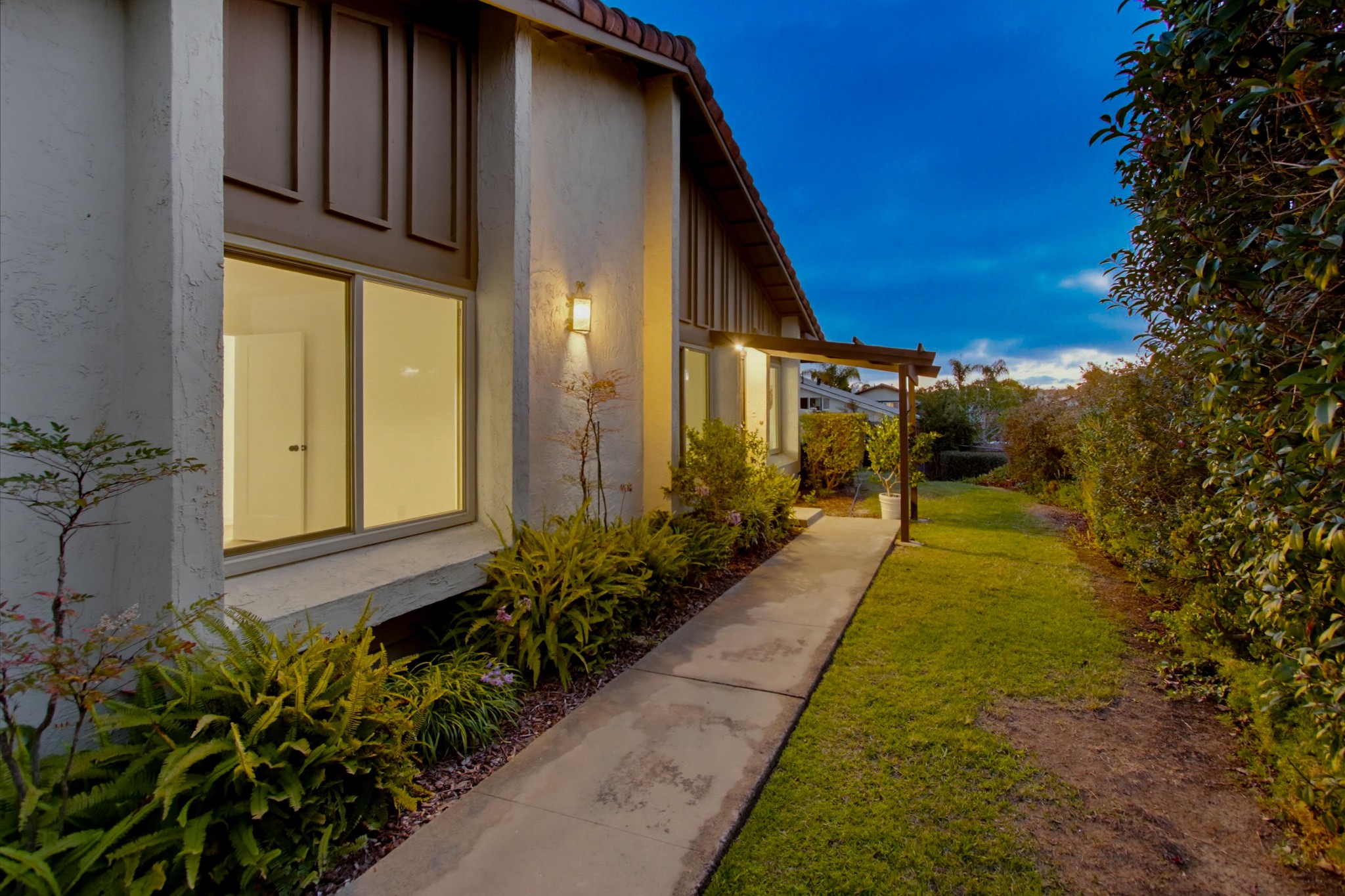 Virtual tour photo 8 of 63 for 1644 Forestdale Dr