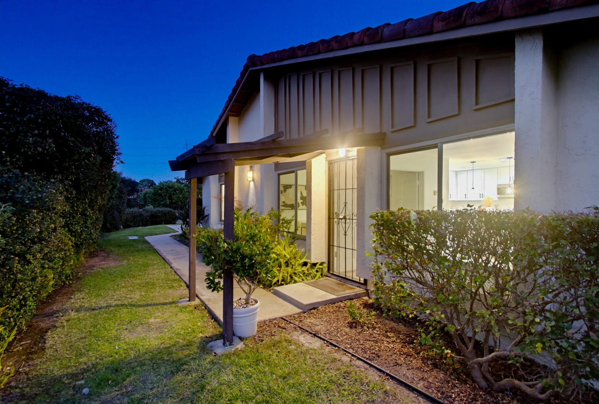 Virtual tour photo 11 of 63 for 1644 Forestdale Dr