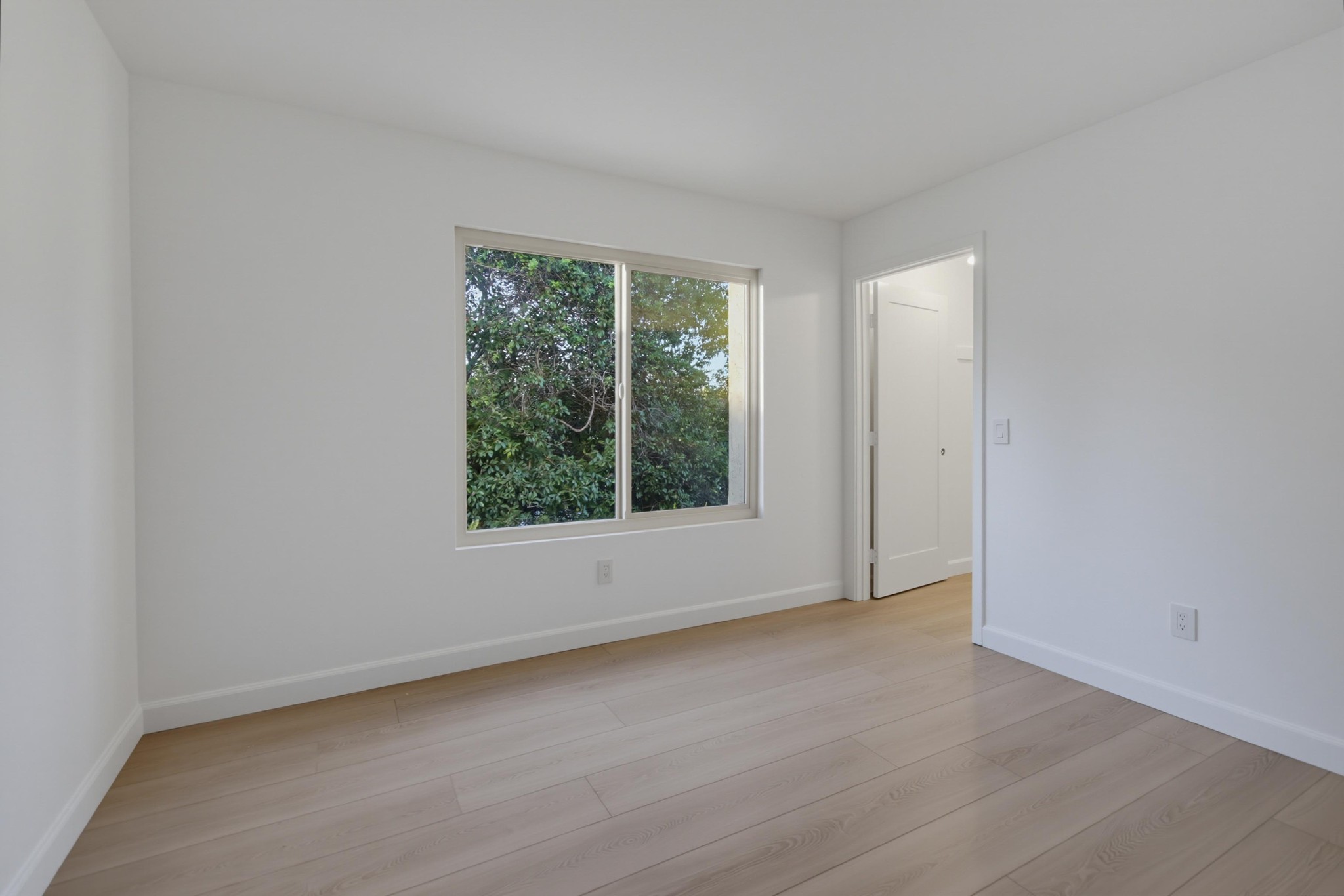 Virtual tour photo 29 of 63 for 1644 Forestdale Dr