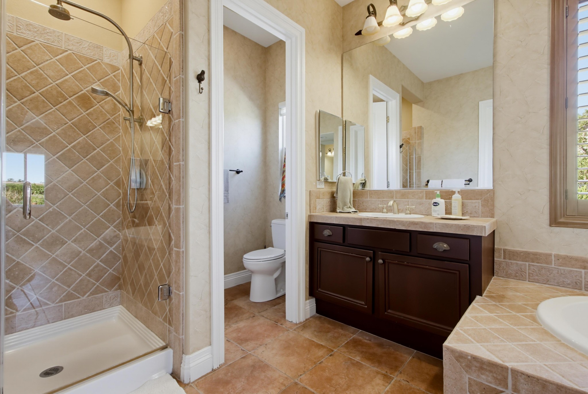 Virtual tour photo 51 of 90 for 1645 Loch Ness Dr