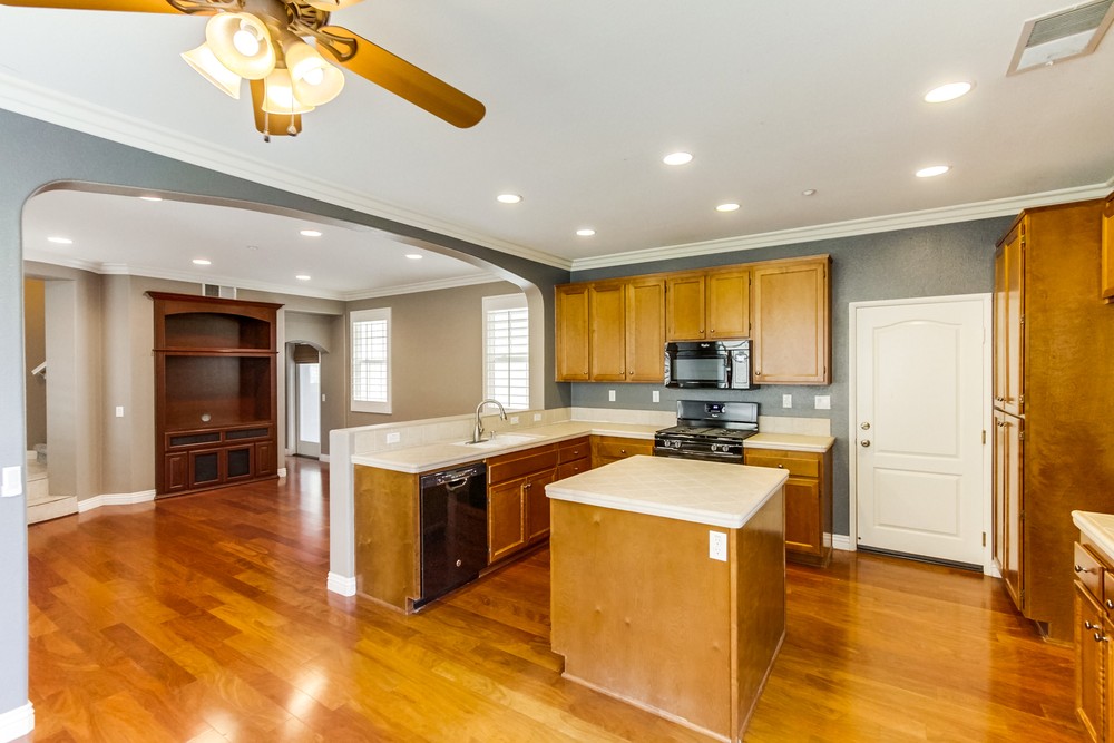 Virtual tour photo 10 of 42 for 16452 Snowbells Ln