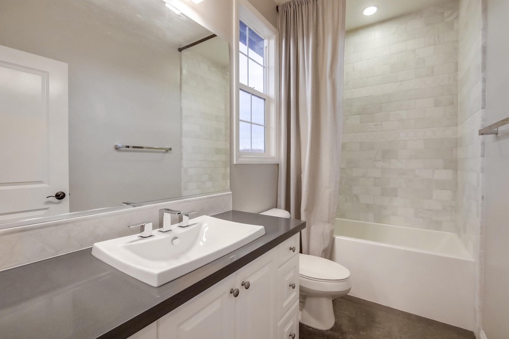 Virtual tour photo 40 of 56 for 16467 Veridian Cir