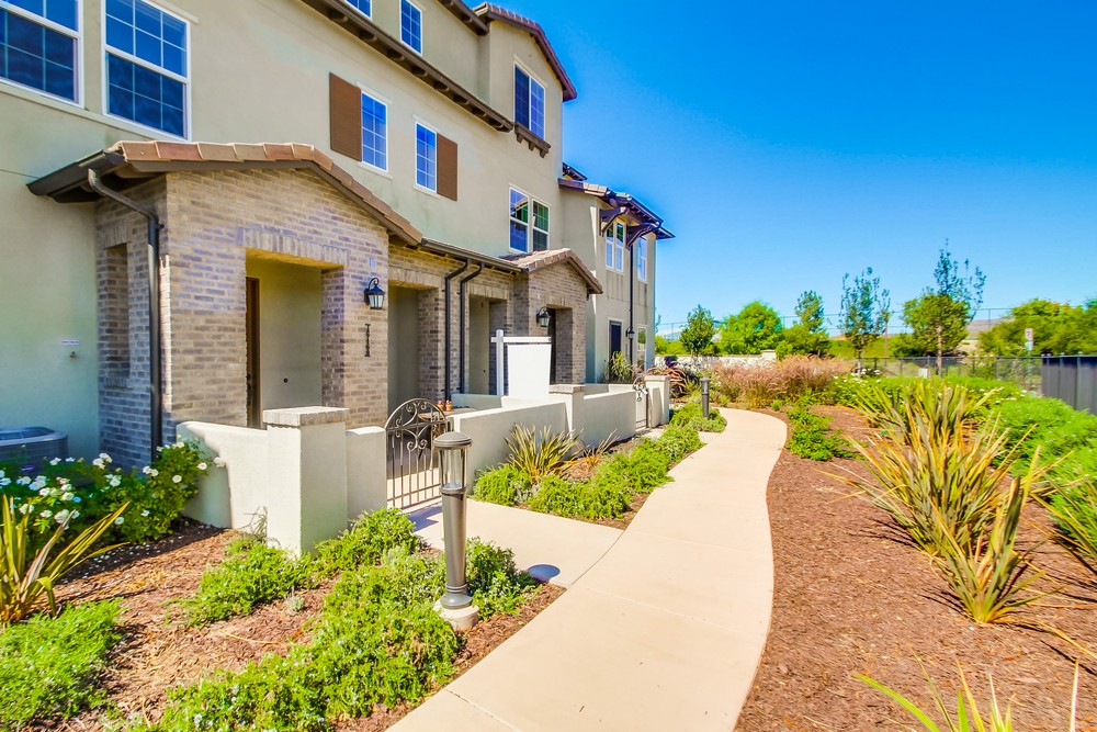 Virtual tour photo 3 of 46 for 16469 Veridian Circle