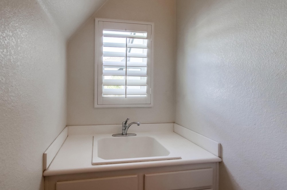 Virtual tour photo 38 of 43 for 16479 Camelas Walk