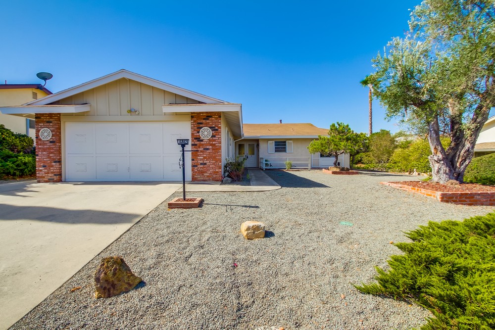 Virtual tour photo 5 of 52 for 16482 Roca Dr