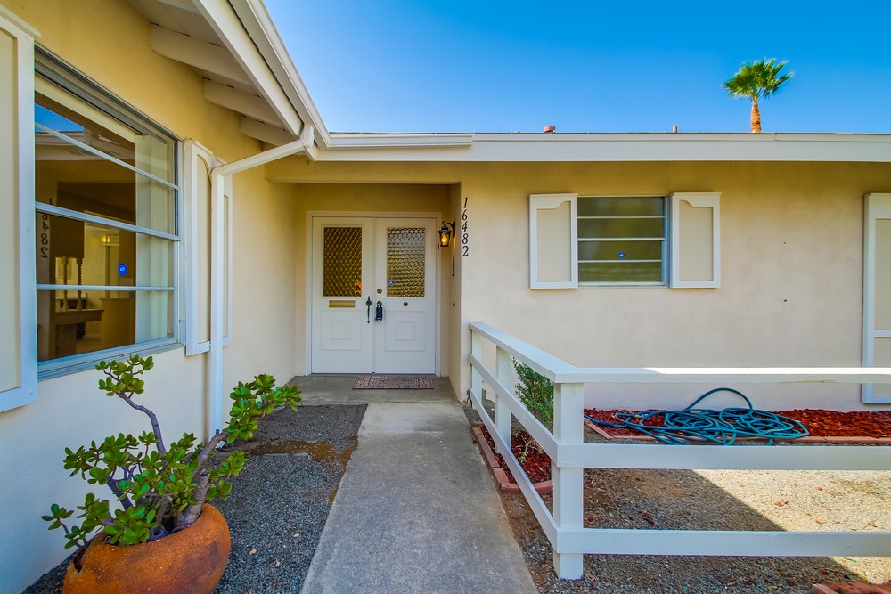 Virtual tour photo 9 of 52 for 16482 Roca Dr