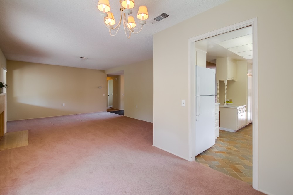 Virtual tour photo 12 of 52 for 16482 Roca Dr