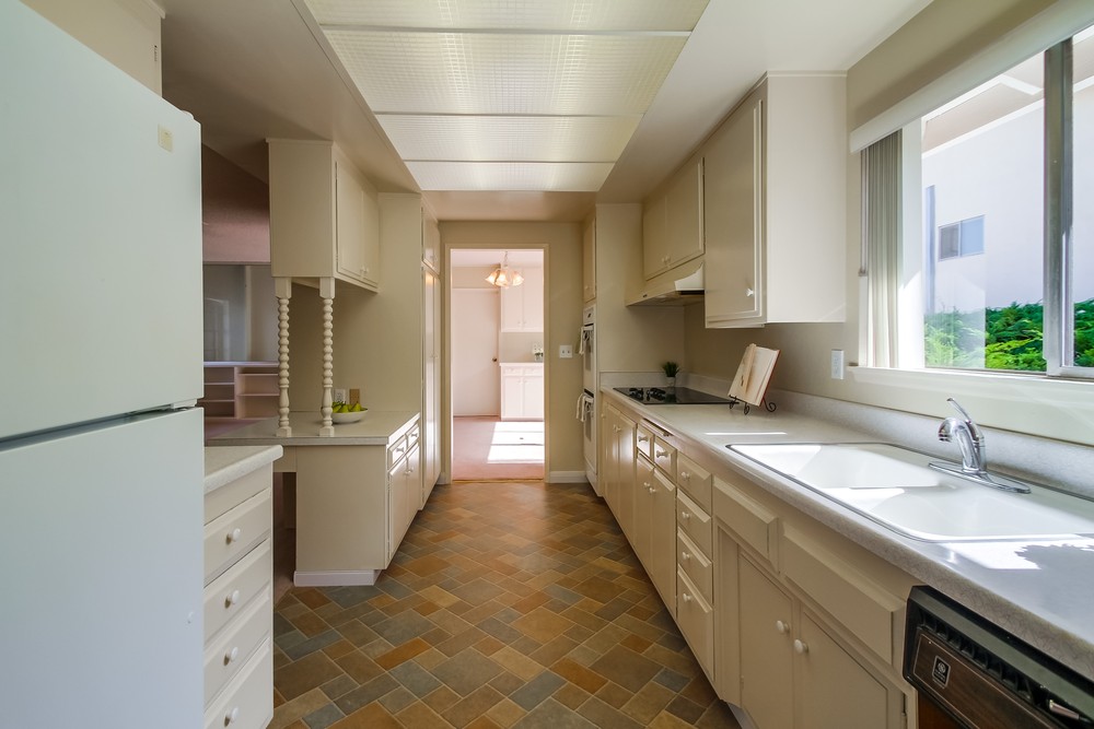 Virtual tour photo 22 of 52 for 16482 Roca Dr