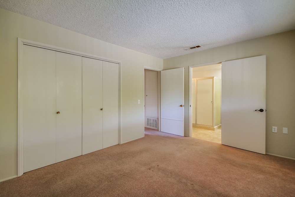 Virtual tour photo 38 of 52 for 16482 Roca Dr