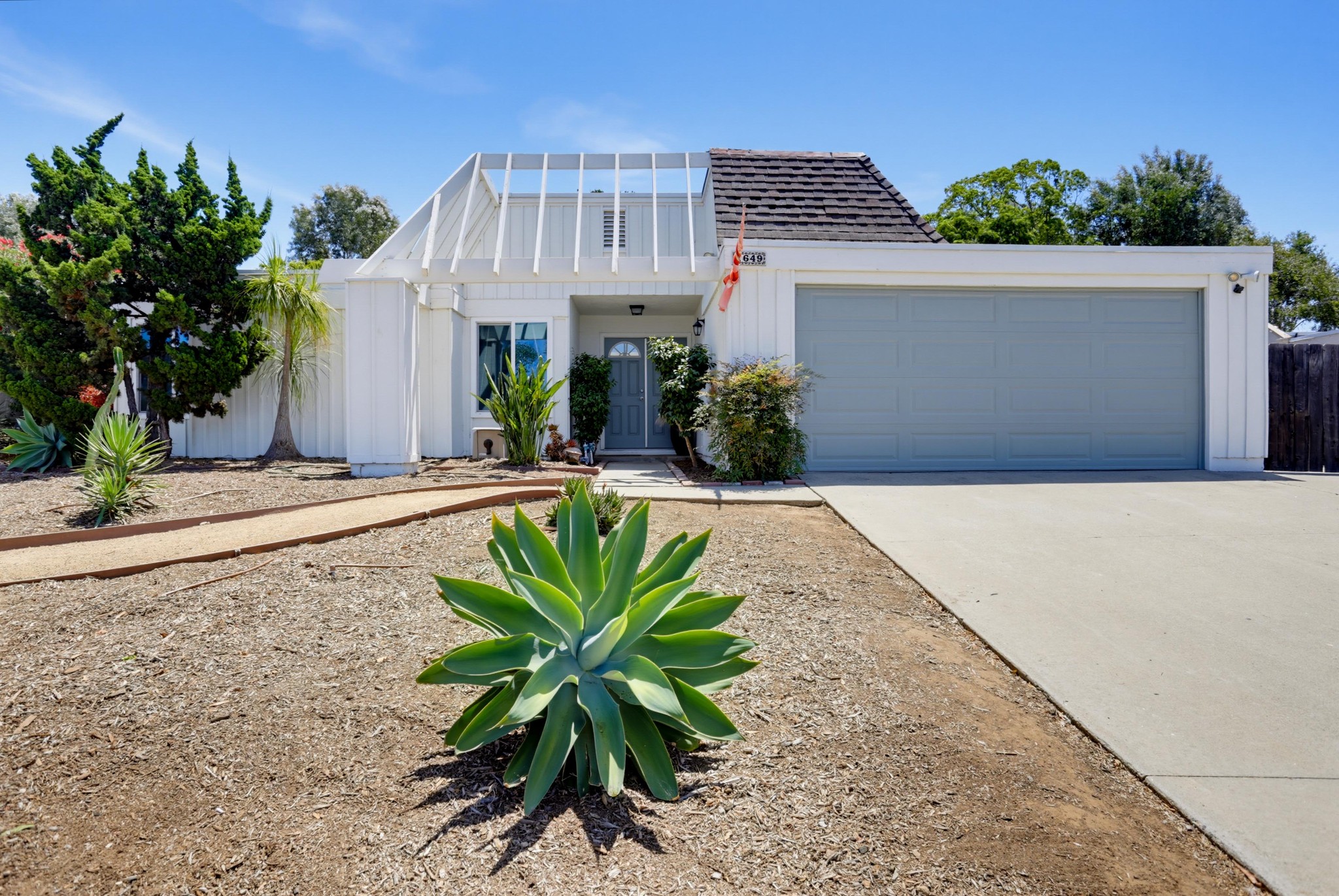 Virtual tour photo 1 of 33 for 1649 Palomar Dr