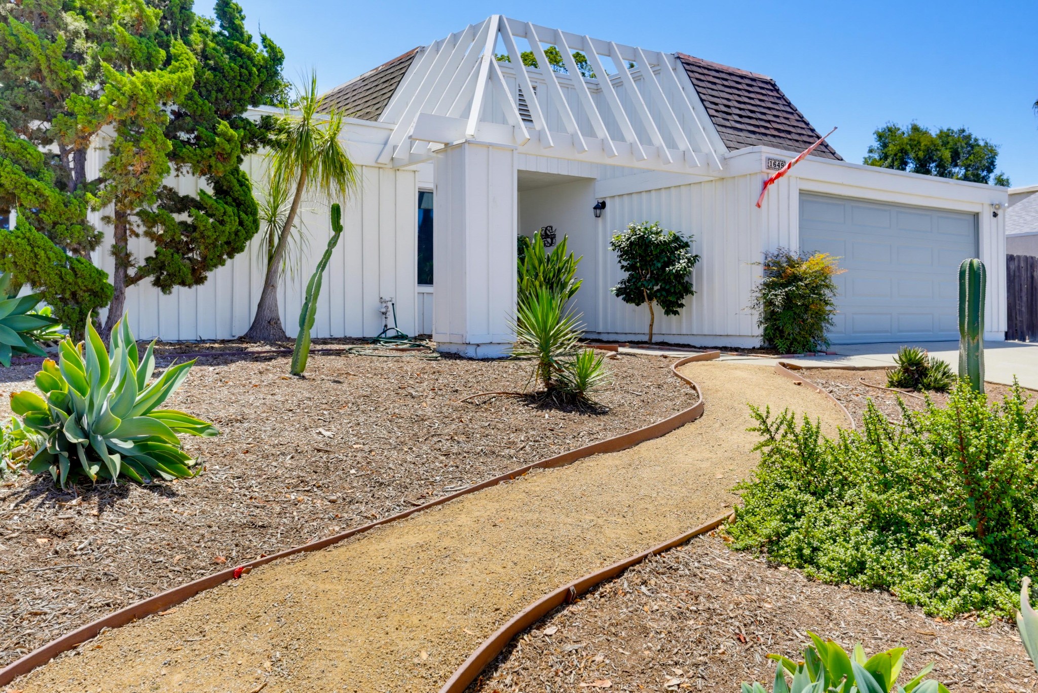 Virtual tour photo 3 of 33 for 1649 Palomar Dr