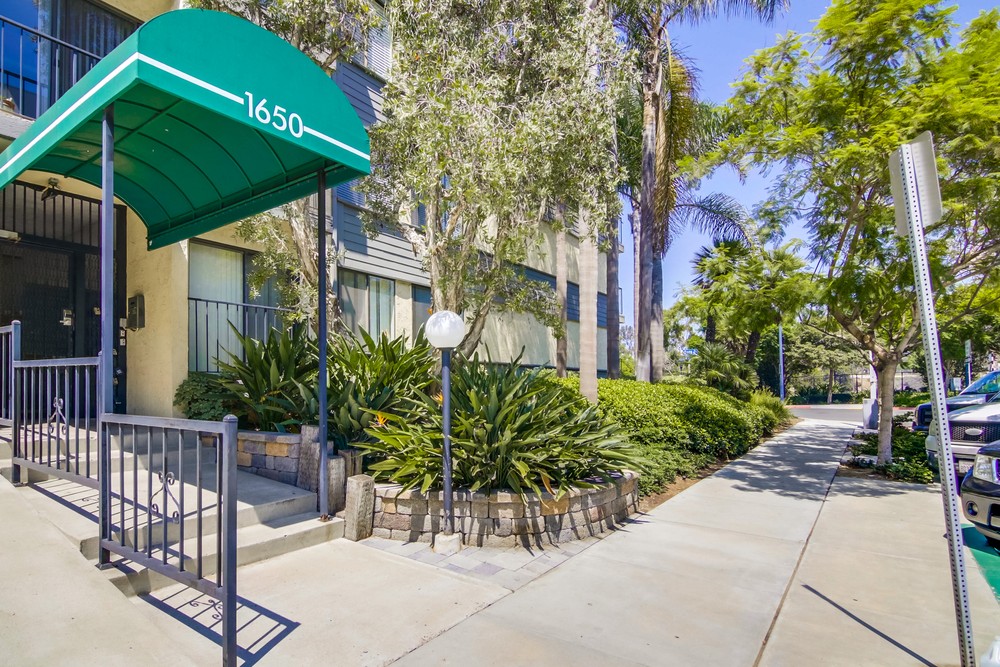 Virtual tour photo 5 of 42 for 1650 E. 8th St. #304 San Diego