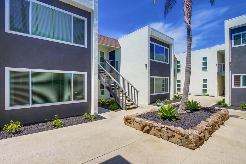 Virtual tour photo 7 of 57 for 1650 Emerald St
