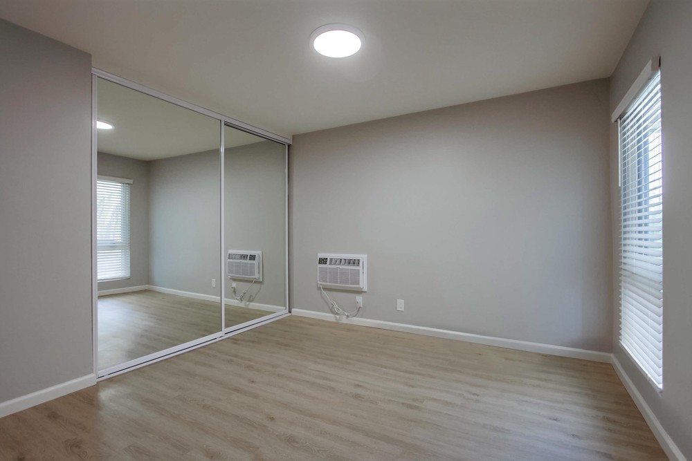 Virtual tour photo 22 of 57 for 1650 Emerald St