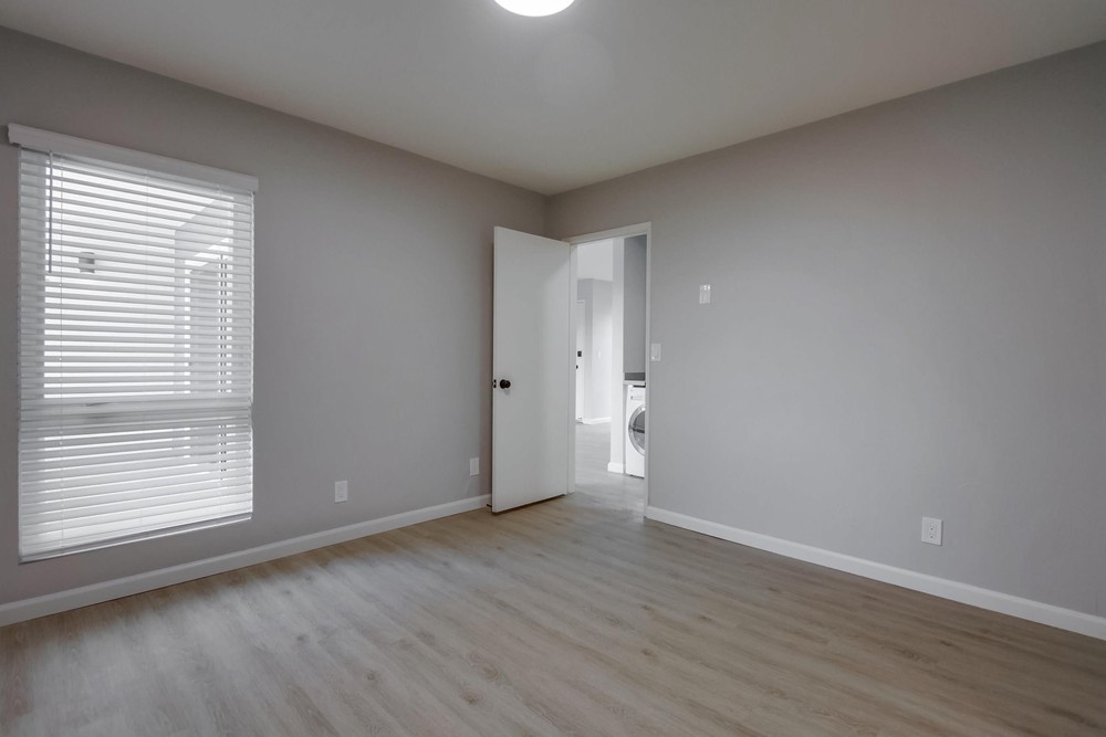 Virtual tour photo 24 of 57 for 1650 Emerald St