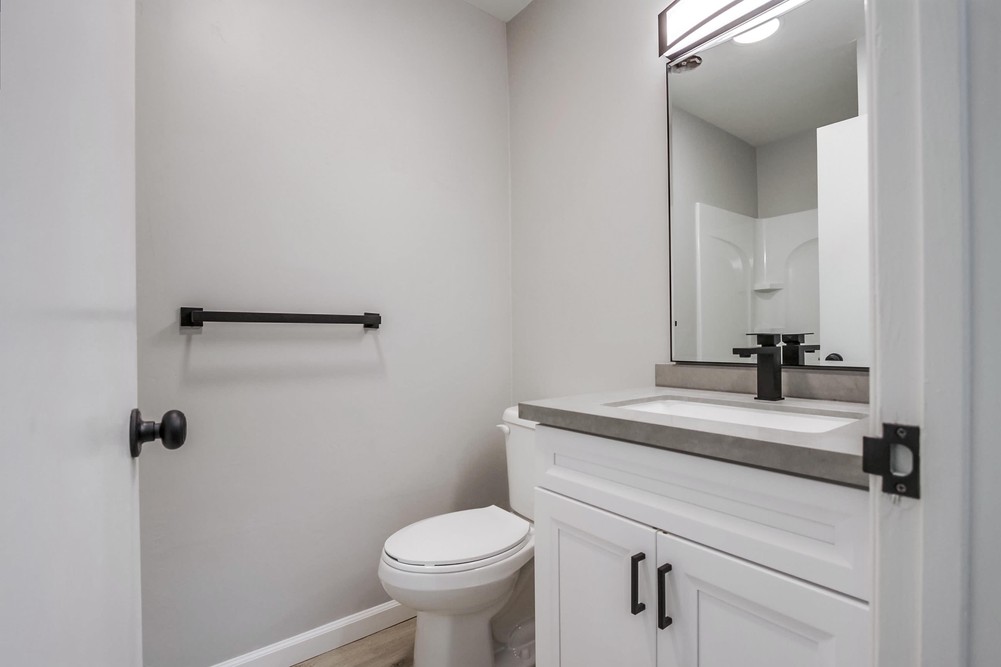 Virtual tour photo 26 of 57 for 1650 Emerald St