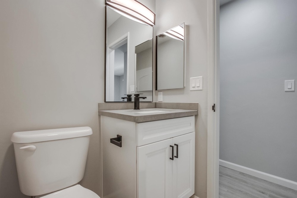 Virtual tour photo 30 of 57 for 1650 Emerald St