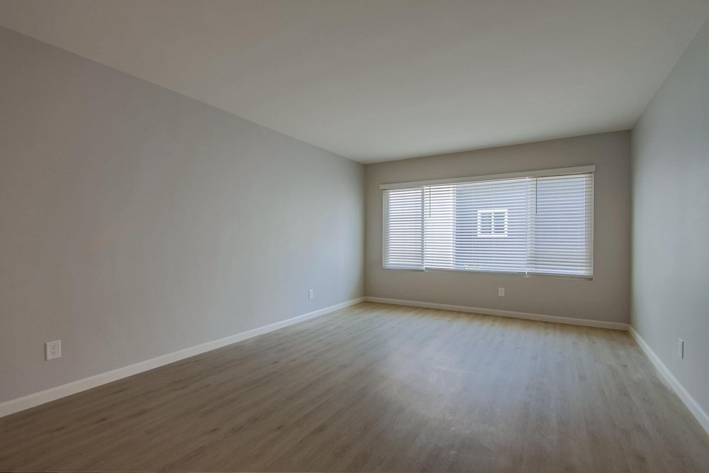 Virtual tour photo 39 of 57 for 1650 Emerald St