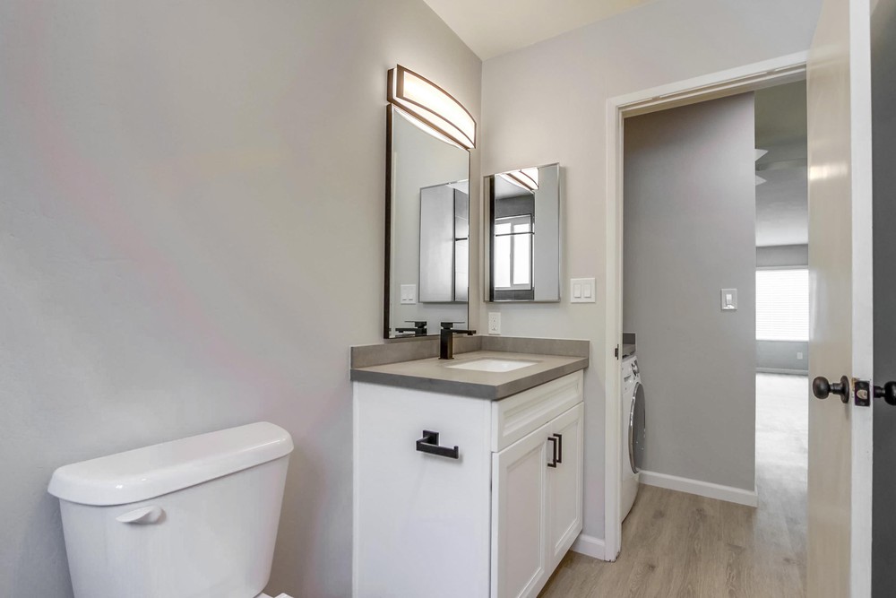 Virtual tour photo 55 of 57 for 1650 Emerald St