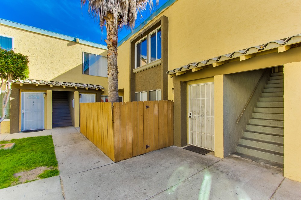 Virtual tour photo 3 of 20 for 1653 Pentecost Way #11