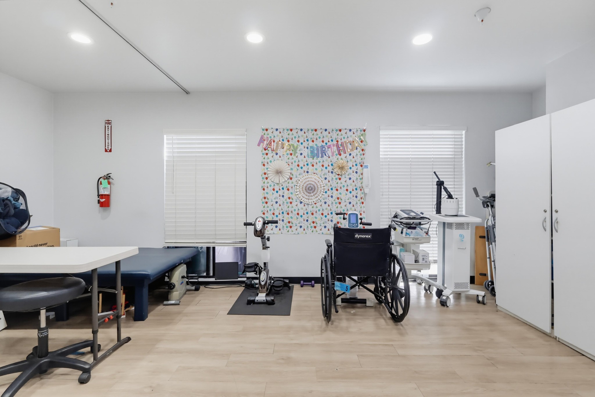 Virtual tour photo 16 of 24 for 16530 S Broadway