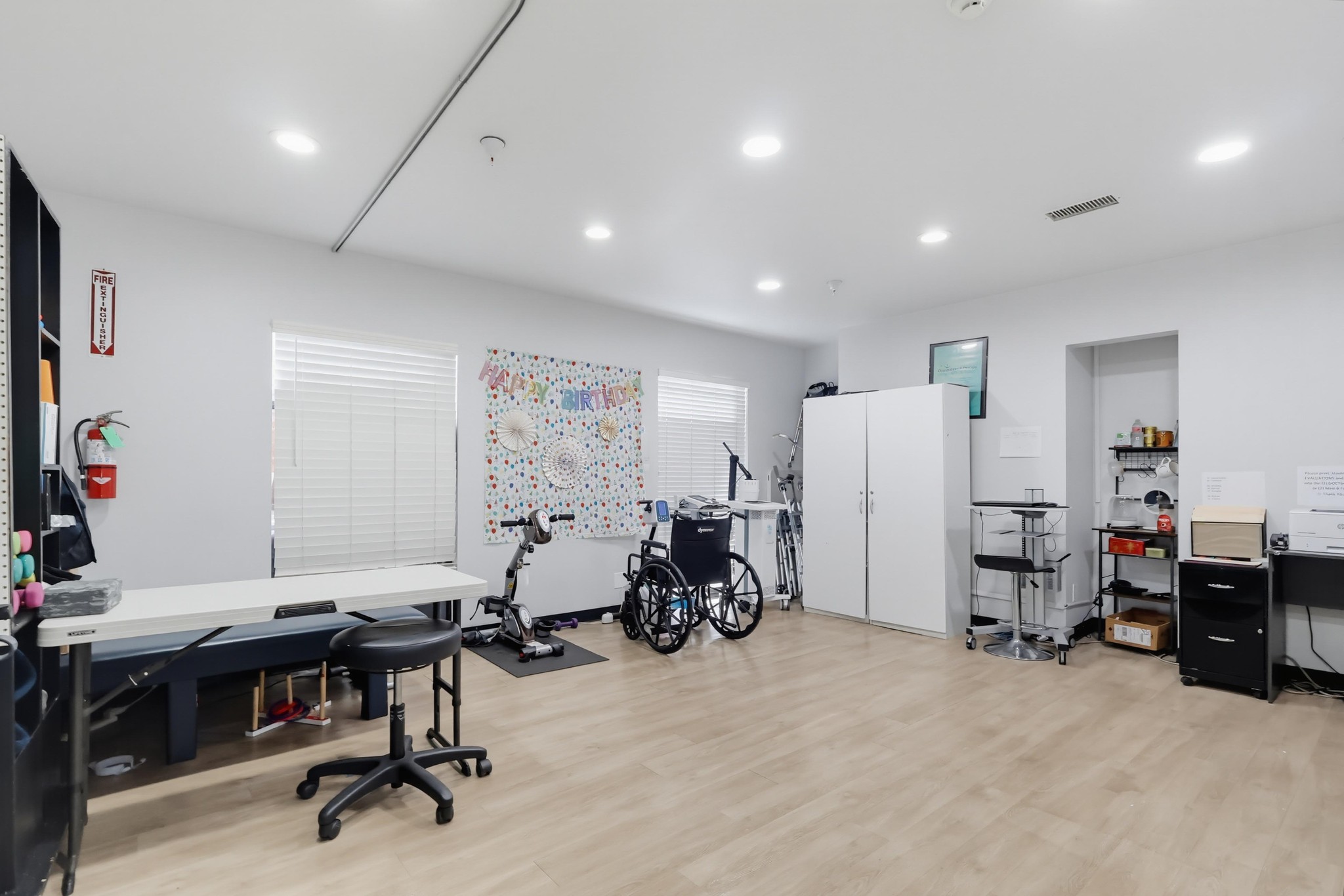 Virtual tour photo 17 of 24 for 16530 S Broadway