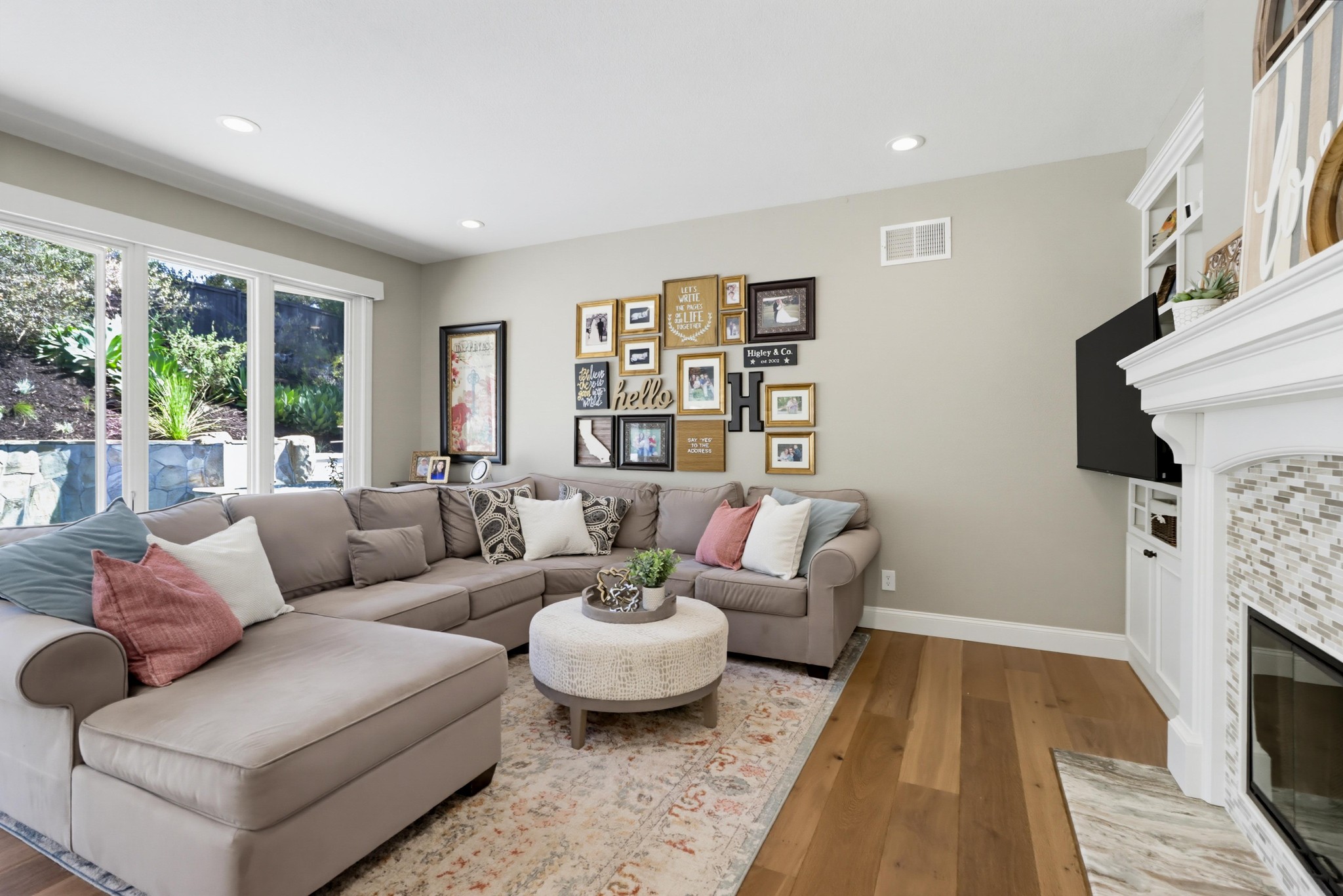 Virtual tour photo 33 of 106 for 16585 N Woodson Dr
