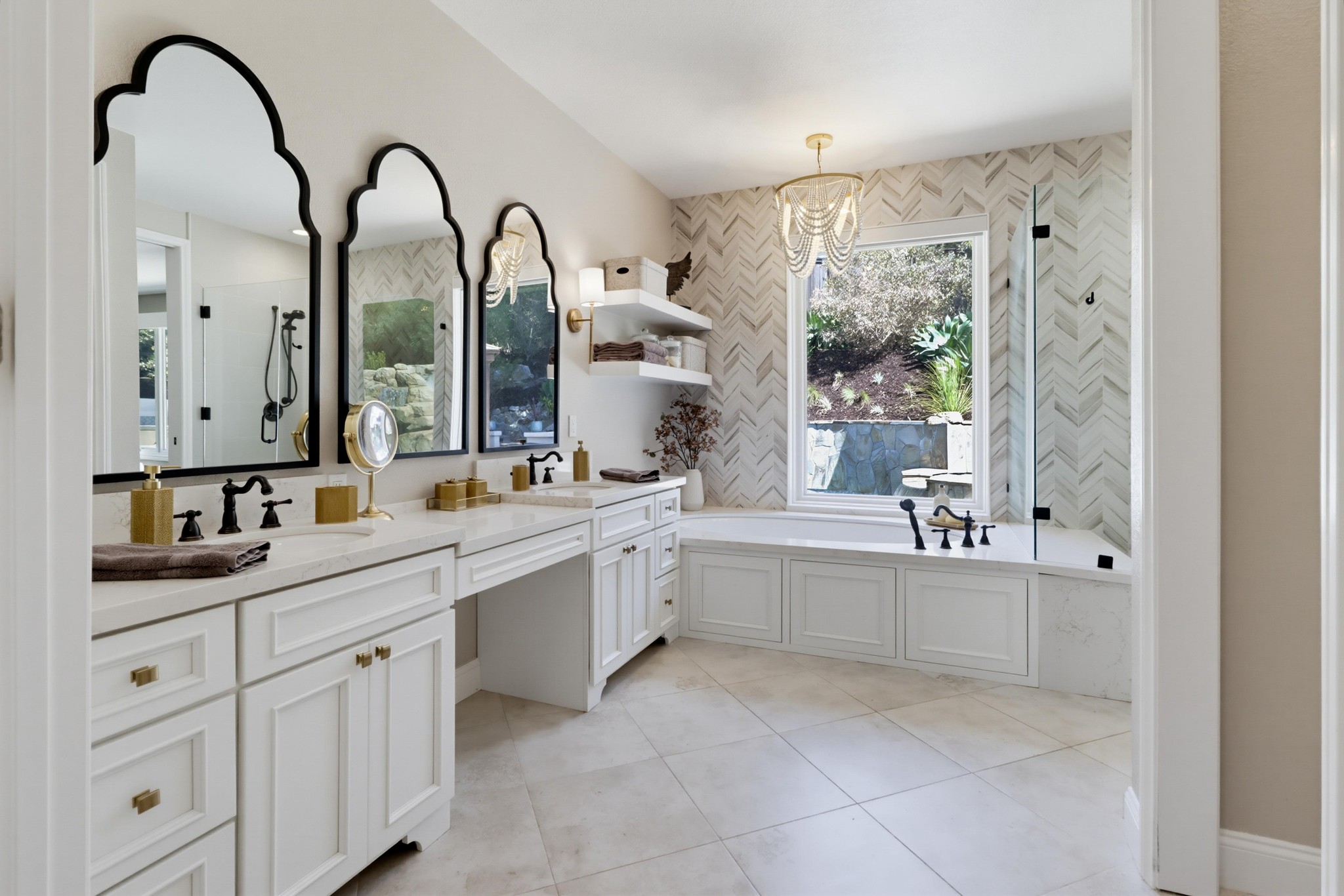 Virtual tour photo 57 of 106 for 16585 N Woodson Dr