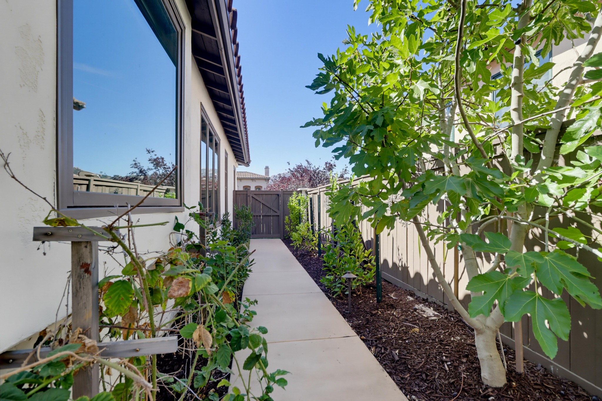 Virtual tour photo 65 of 106 for 16585 N Woodson Dr
