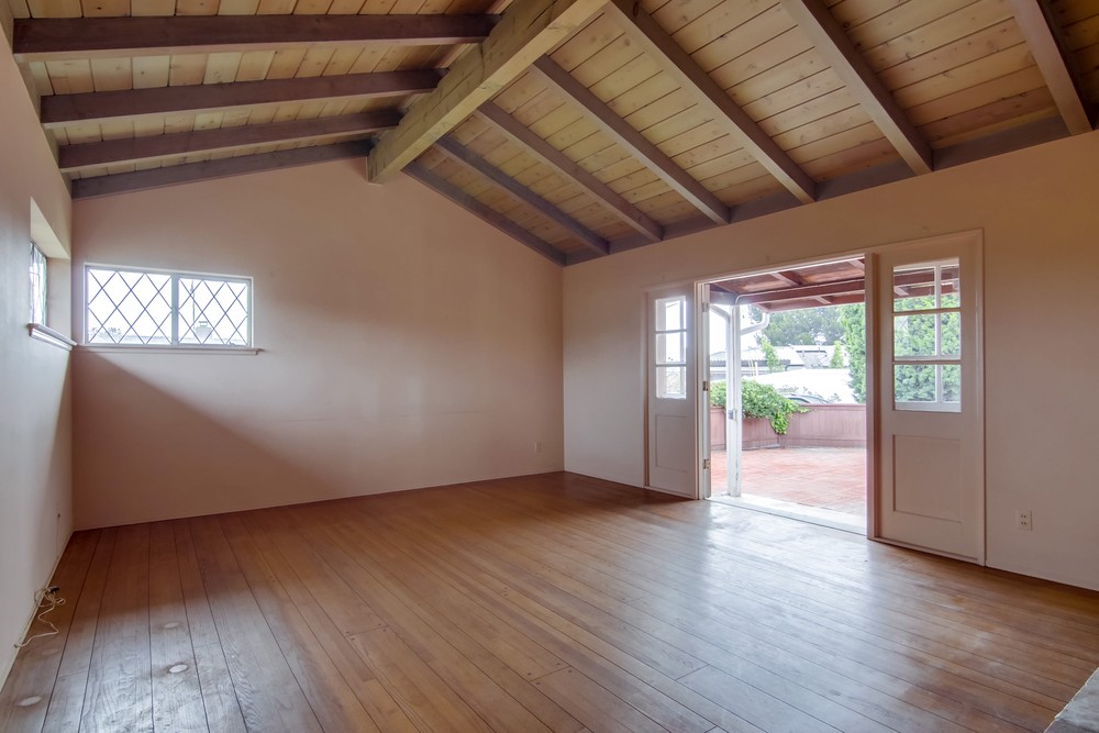 Virtual tour photo 10 of 58 for 1659 Chatsworth Blvd