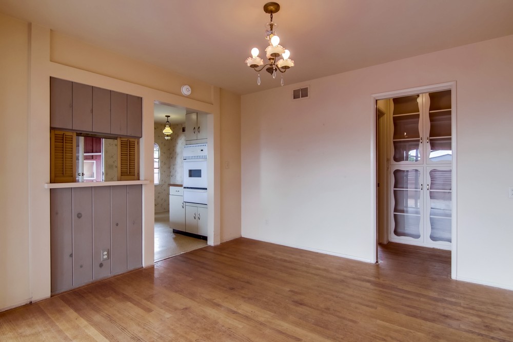 Virtual tour photo 15 of 58 for 1659 Chatsworth Blvd