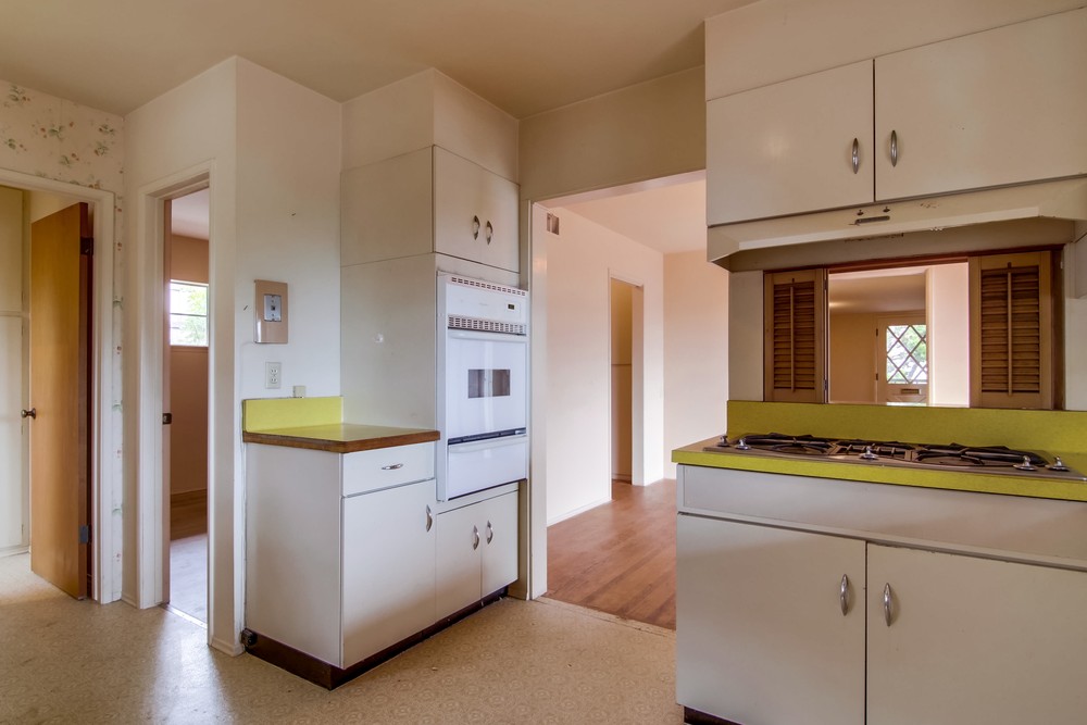 Virtual tour photo 25 of 58 for 1659 Chatsworth Blvd