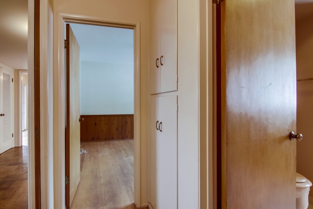 Virtual tour photo 31 of 58 for 1659 Chatsworth Blvd
